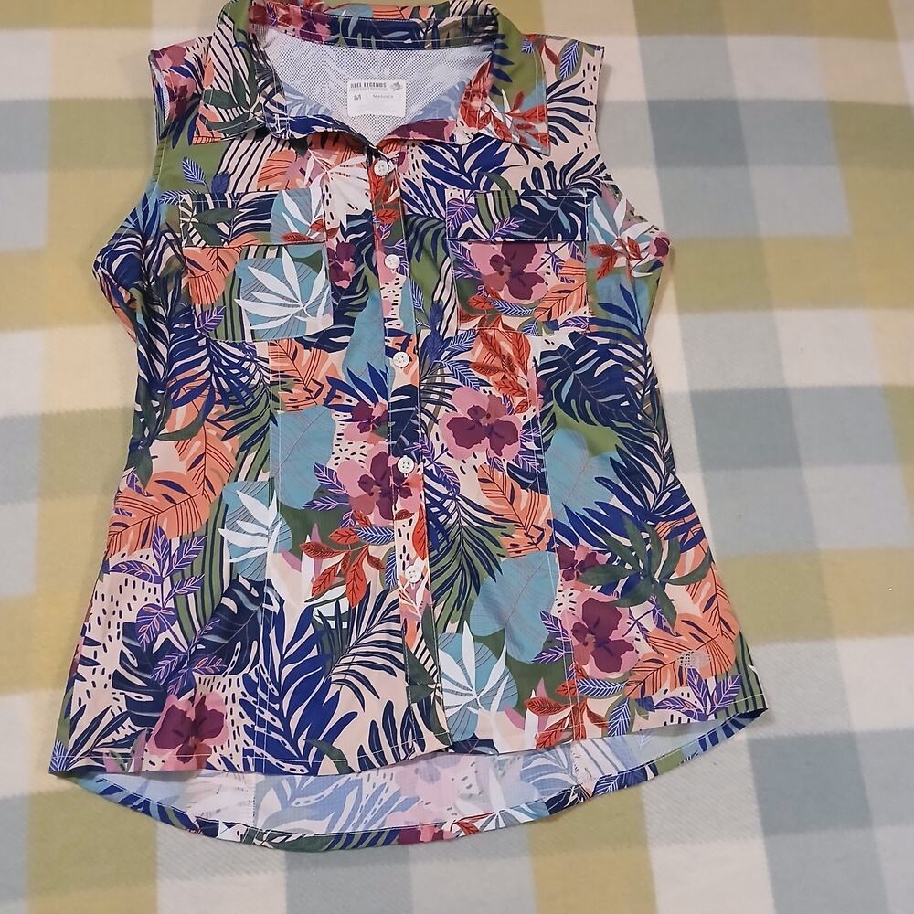 Reel Legends Mariner Vented Sleeveless Top Women’s Medium